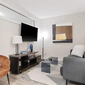 Private In Nepean For Family - 14 Minutes From Downtown , Ottawa Canada