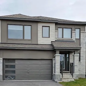 Pearl , Ottawa Canada